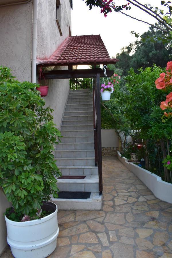 Ferienwohnung Mamas Reas Kato Spilaion Exterior foto
